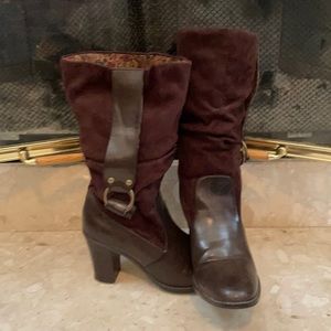 Brown mid-calf heeled boots (7.5)